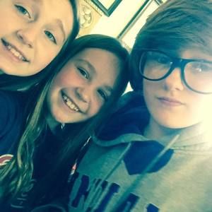 Meet your Posher, Casey